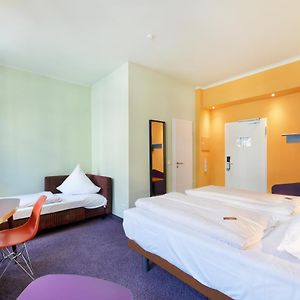 Classic Dreibettzimmer